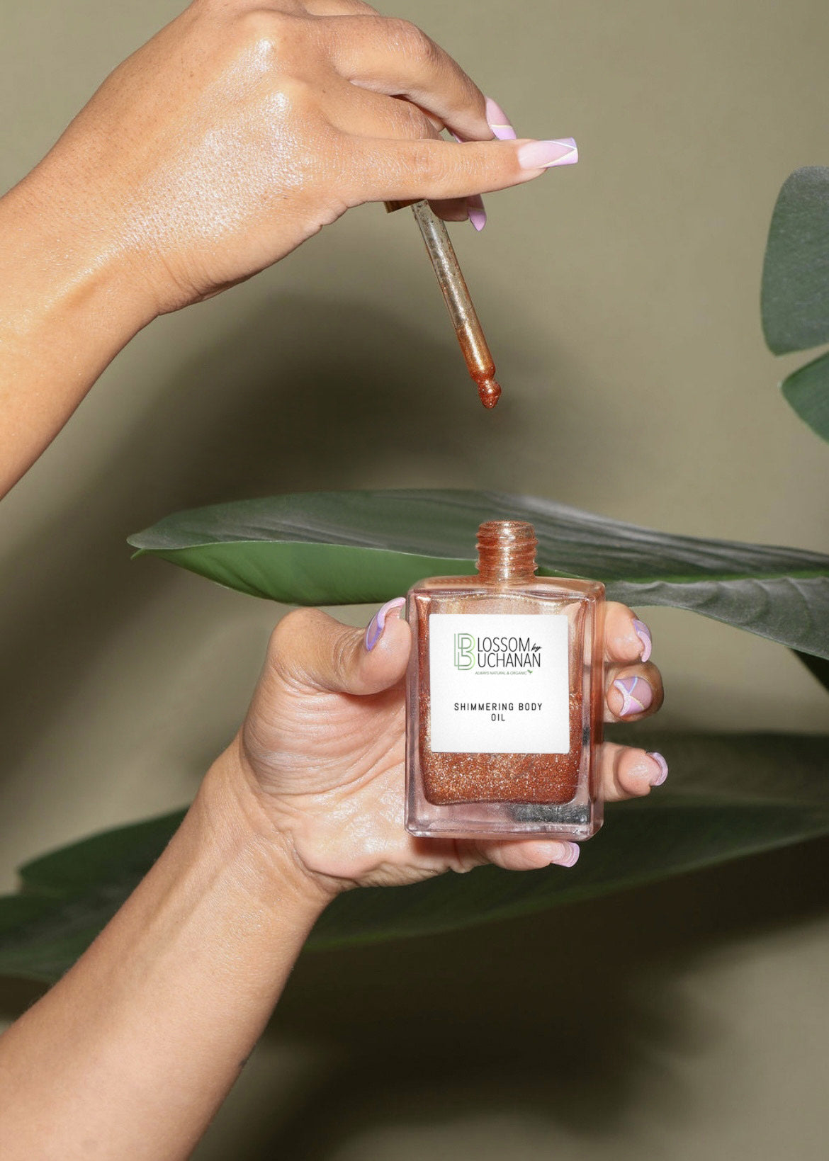 BB Essential Shimmering Body Oil